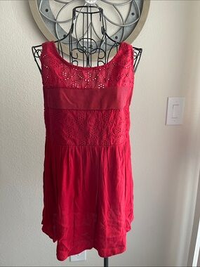 Red Sleeveless Eyelet top